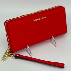 Michael Kors Continental Wallet Wristlet